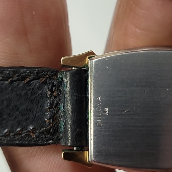 VINTAGE BULOVA CALIBER 10BT MENS MANUAL WIND WRIST WATCH RUNS GOOD 1952 - Picture 3 of 6